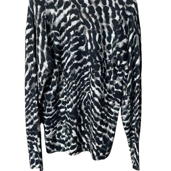 WHBM animal print sweater - Picture 4 of 7